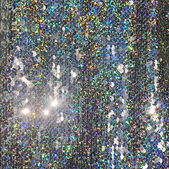 Sequin Crop Top - Picture 2 of 4